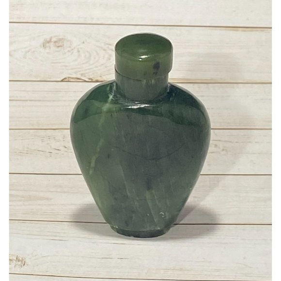 19th Century Chinese Spinach Green Jade Snuff Bottle Tapered Spade Form - Picture 2 of 10